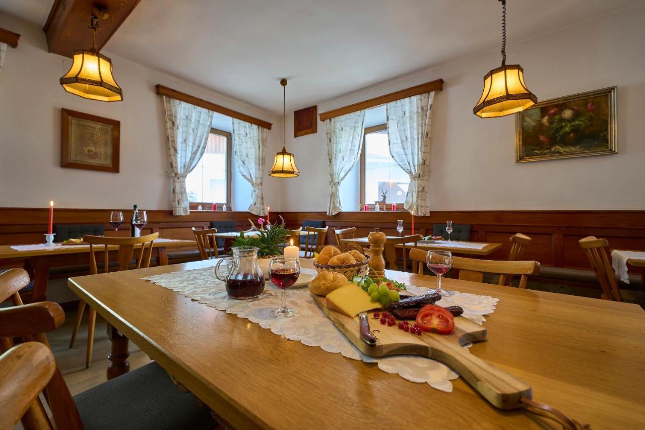 Gasthof Lamm Sankt Jodok am Brenner Bagian luar foto